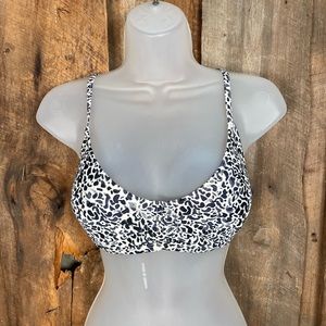 Athleta Bikini Swim Top - underwire Size 34 B/C